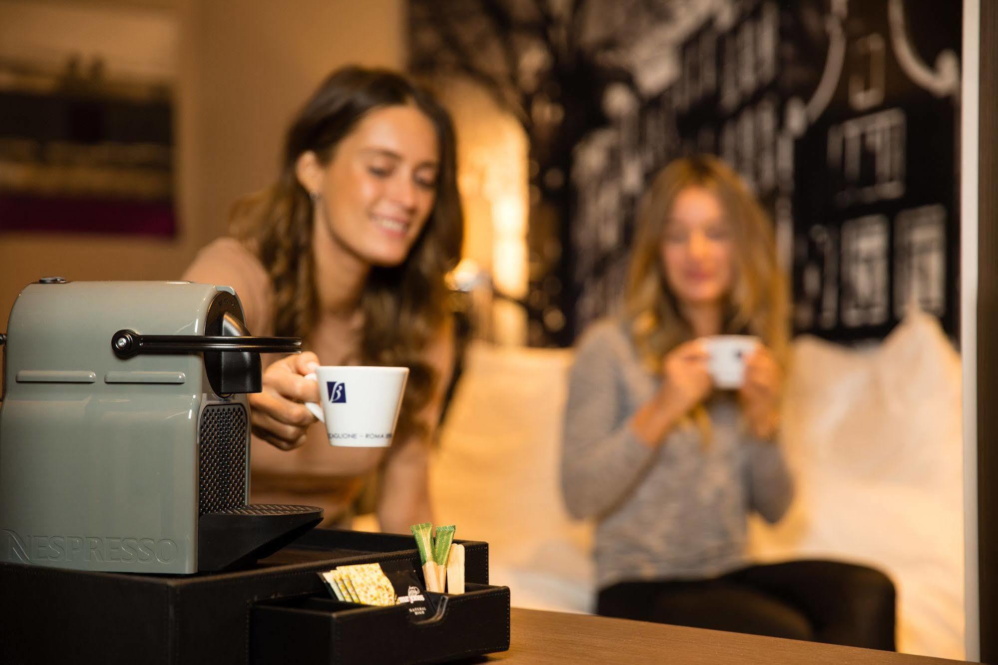 The Highlander Amsterdam Hotel Ngoại thất bức ảnh