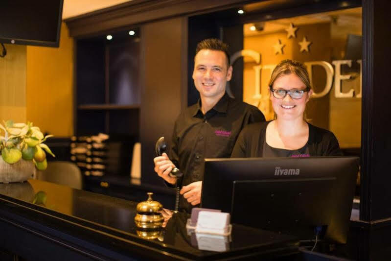 The Highlander Amsterdam Hotel Ngoại thất bức ảnh
